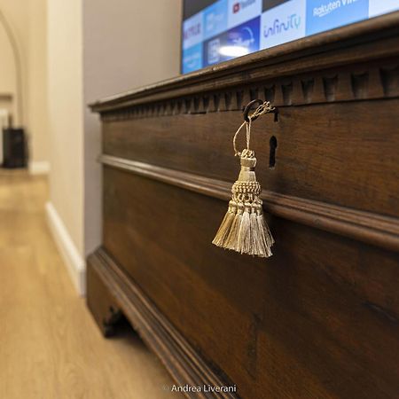 Sibilla Suite Apartment - Via Oberdan 13 Bolonya Dış mekan fotoğraf