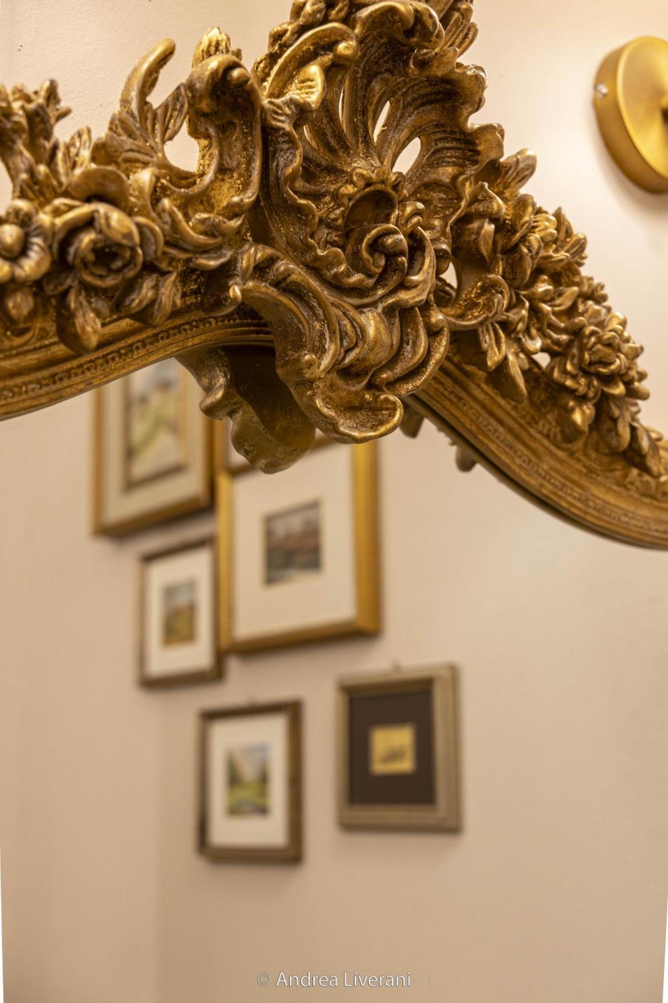 Sibilla Suite Apartment - Via Oberdan 13 Bolonya Dış mekan fotoğraf