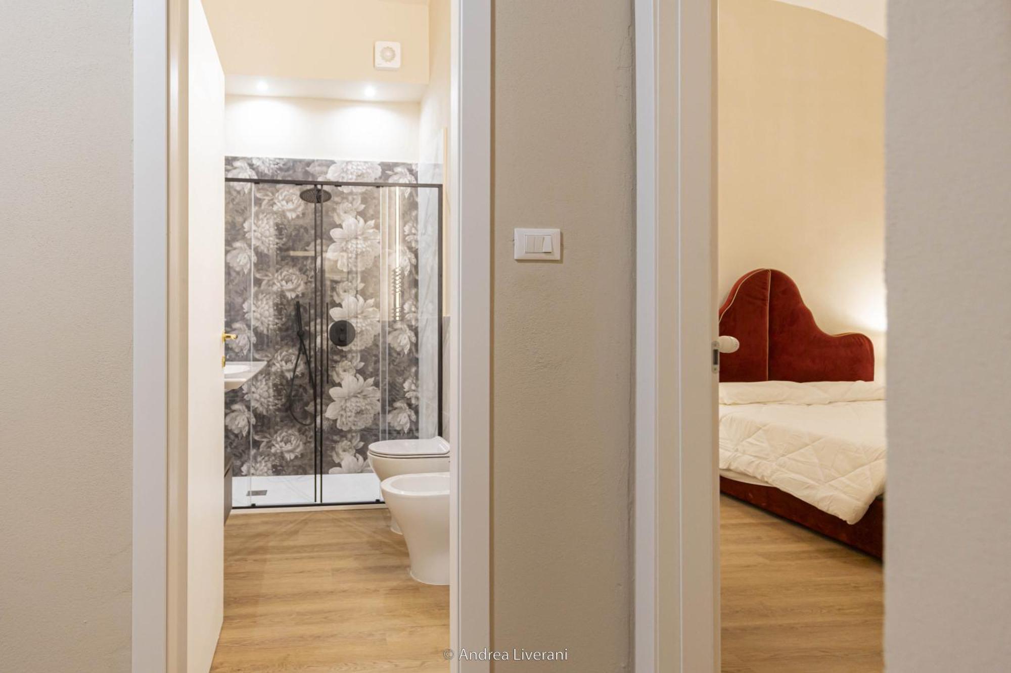 Sibilla Suite Apartment - Via Oberdan 13 Bolonya Dış mekan fotoğraf