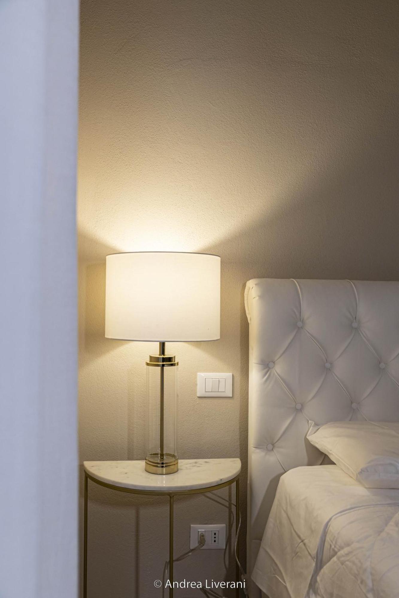 Sibilla Suite Apartment - Via Oberdan 13 Bolonya Dış mekan fotoğraf
